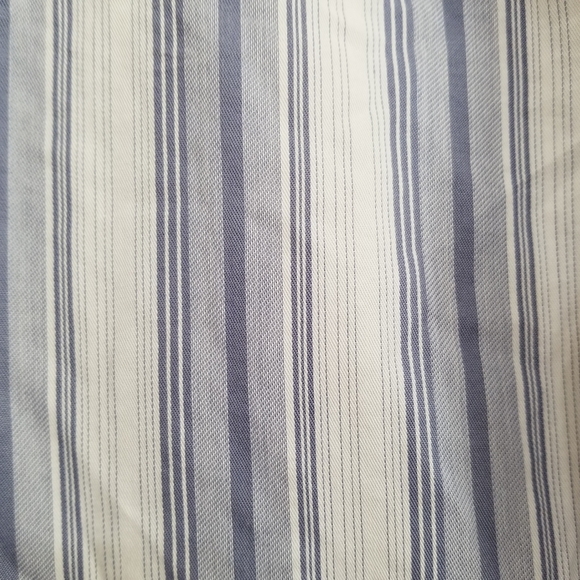 NWOT Universal Thread Blue Gray Stripe Short Sleeve Button Down Shirt Size S - Picture 5 of 9